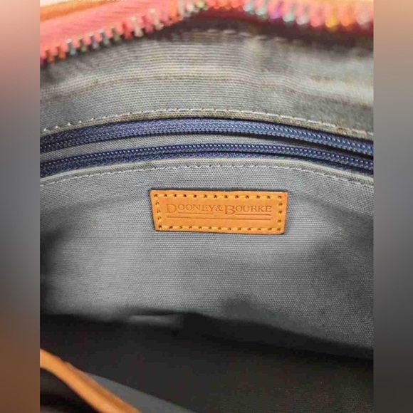 Vintage Dooney & Bourke Rare Pink Purse - Picture 3 of 5